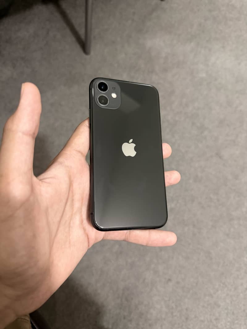 Apple iPhone 11 4