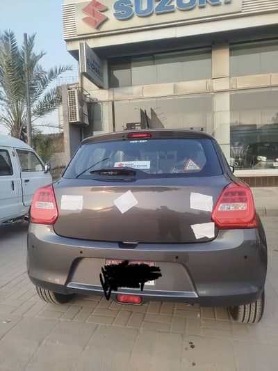 Suzuki Swift GLX CVT 2025