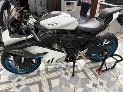 CFMOTO 675 SSR