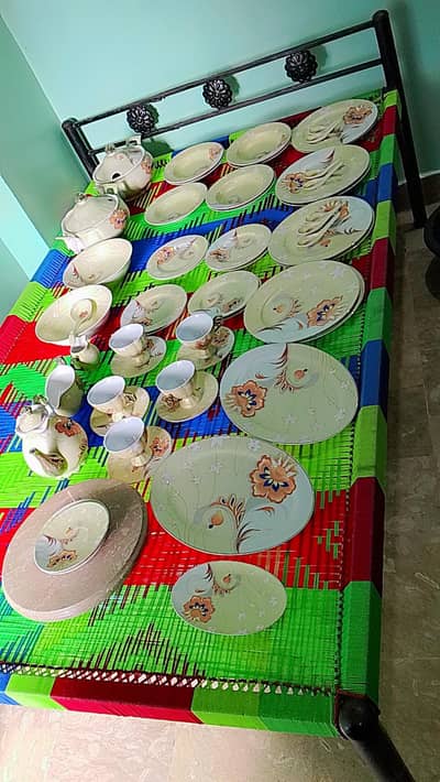 dinner  set kanch ki color golden 8prson