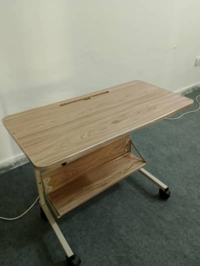 Laptop Table Height adjustable with wheels