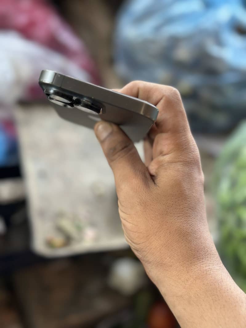 Apple iPhone 13 Pro 3