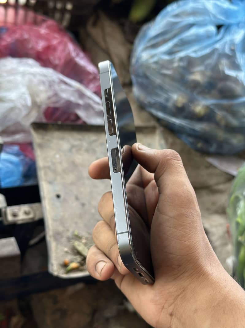 Apple iPhone 13 Pro 5