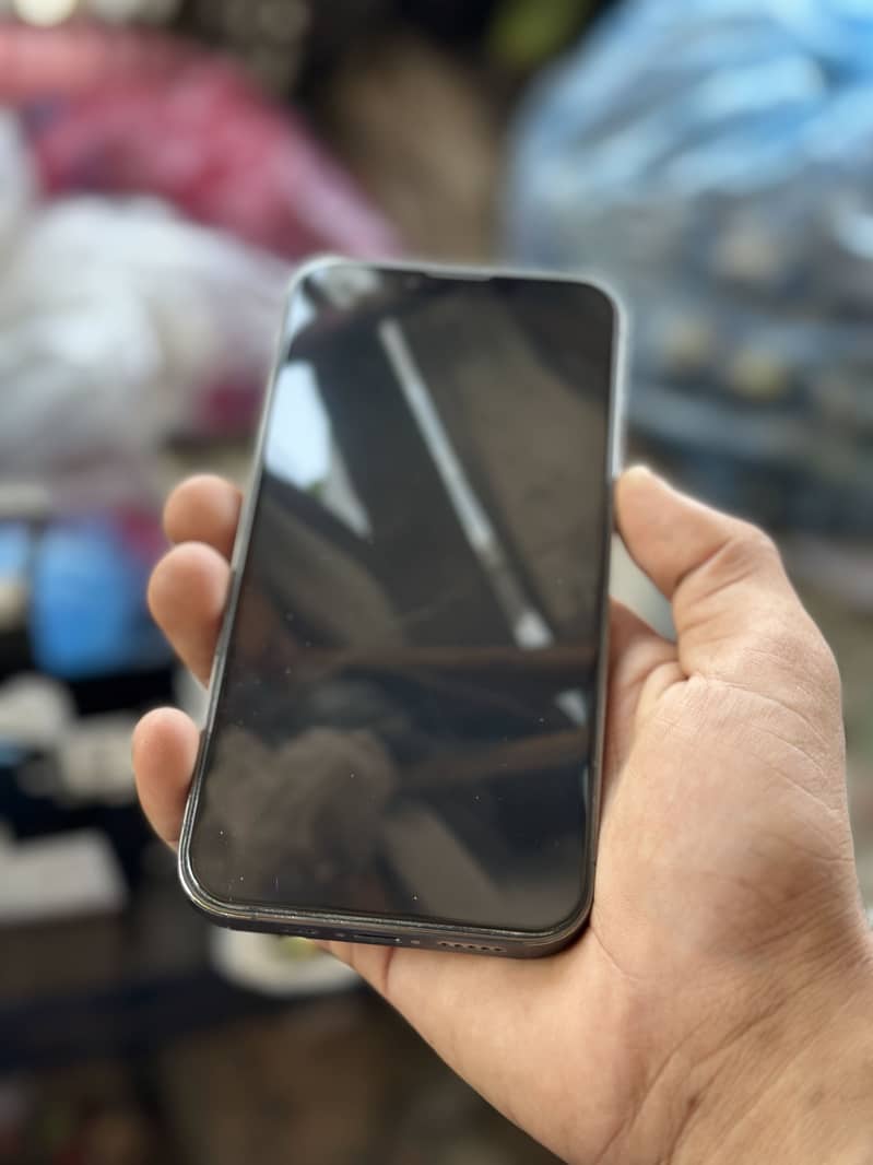 Apple iPhone 13 Pro 8