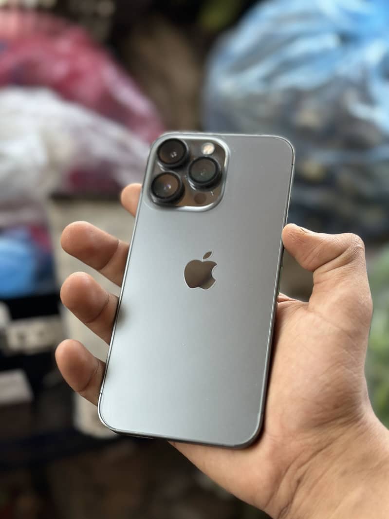 Apple iPhone 13 Pro 9
