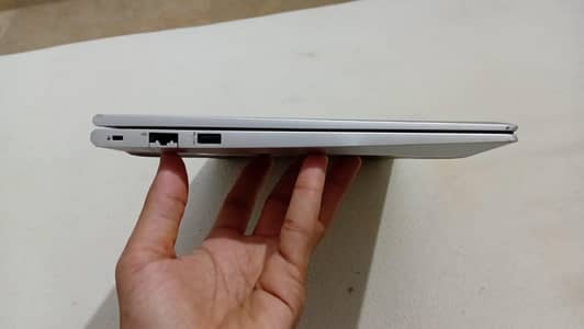 Model : hp pro book 11 generation core I5