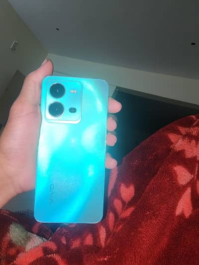 Vivo V25