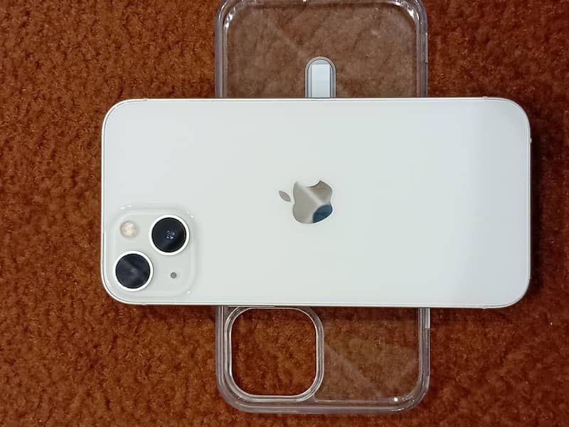 Apple iPhone 13 0