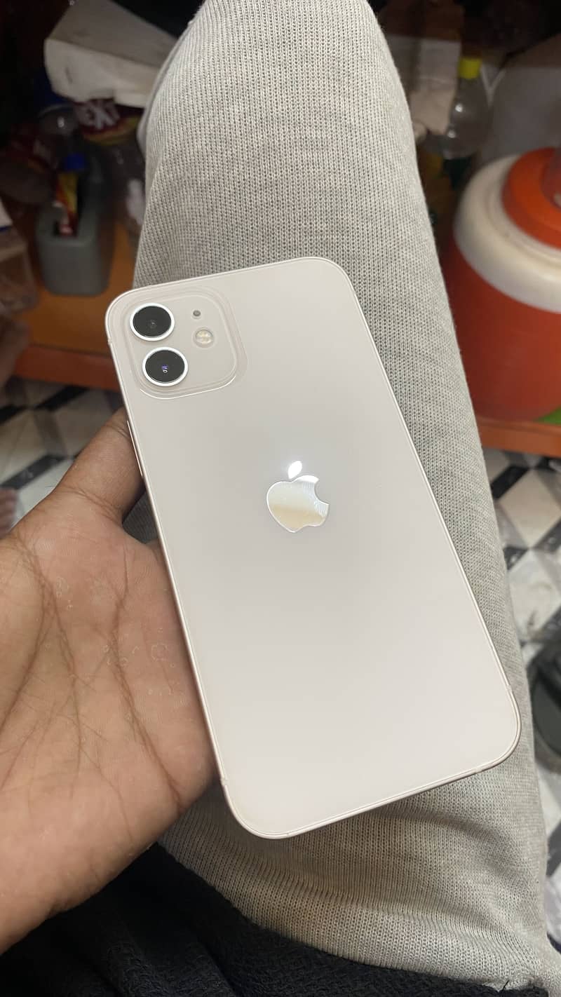 Apple iPhone 12 0