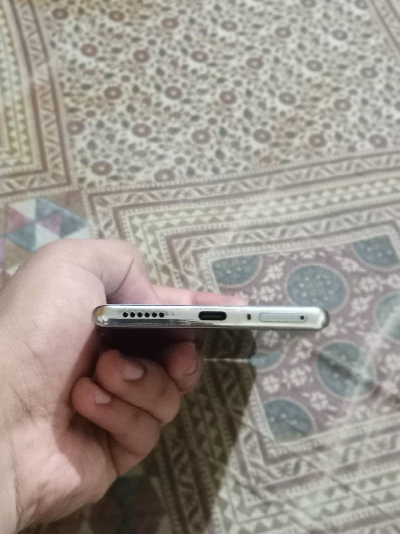 Tecno CAMON 40 Pro 5