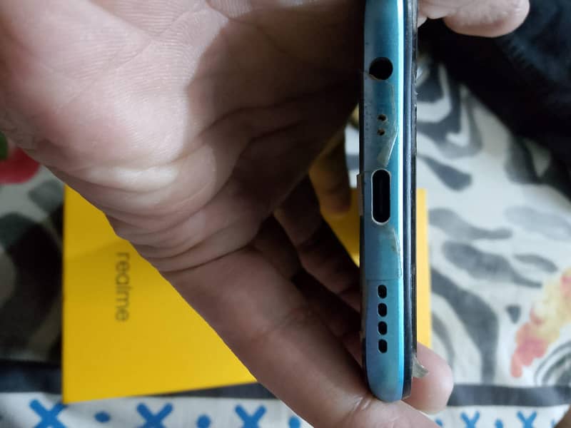 Realme C17 3