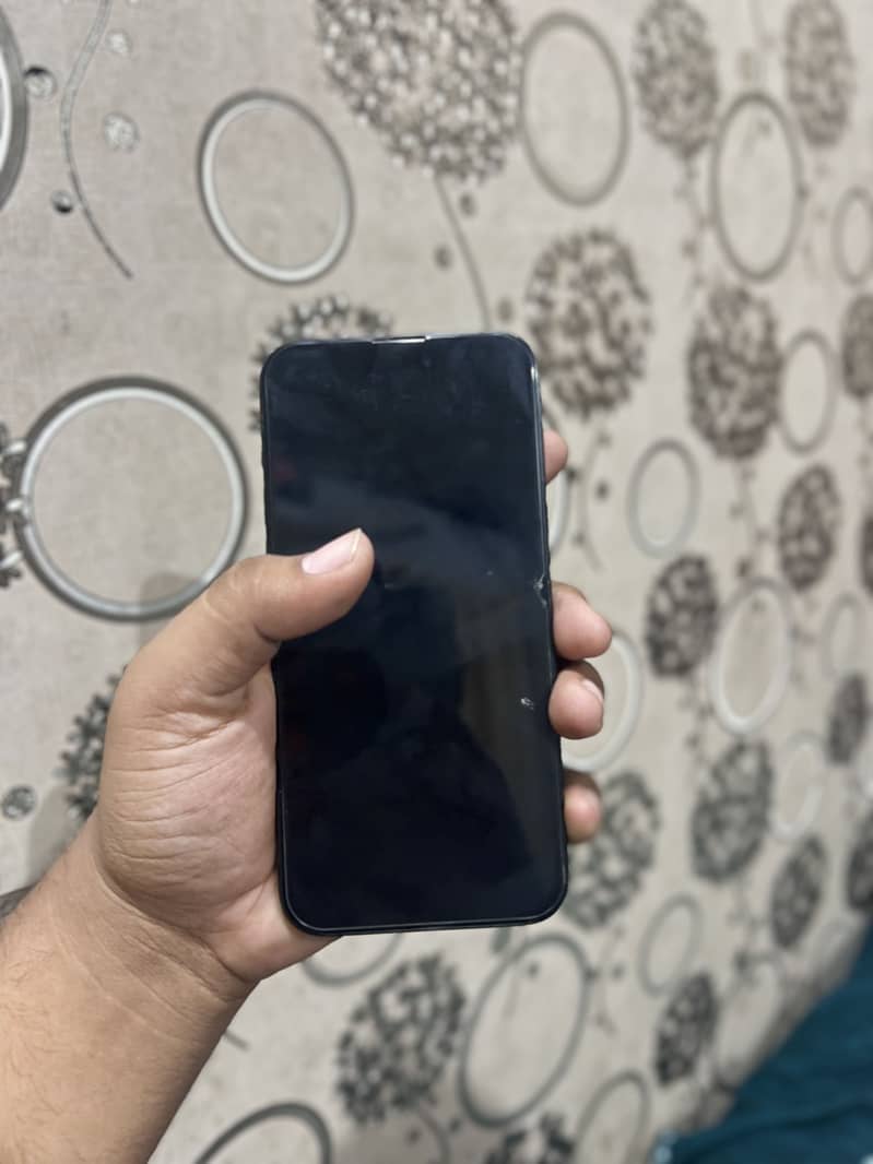 Apple iPhone 15 Pro Max 3