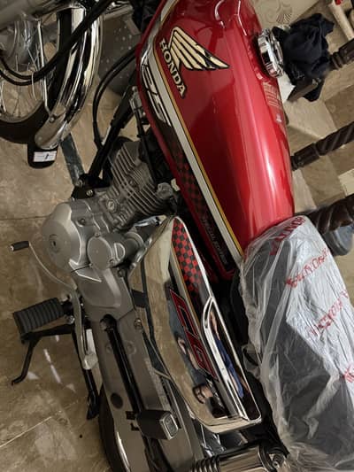 Honda 125 SELF START