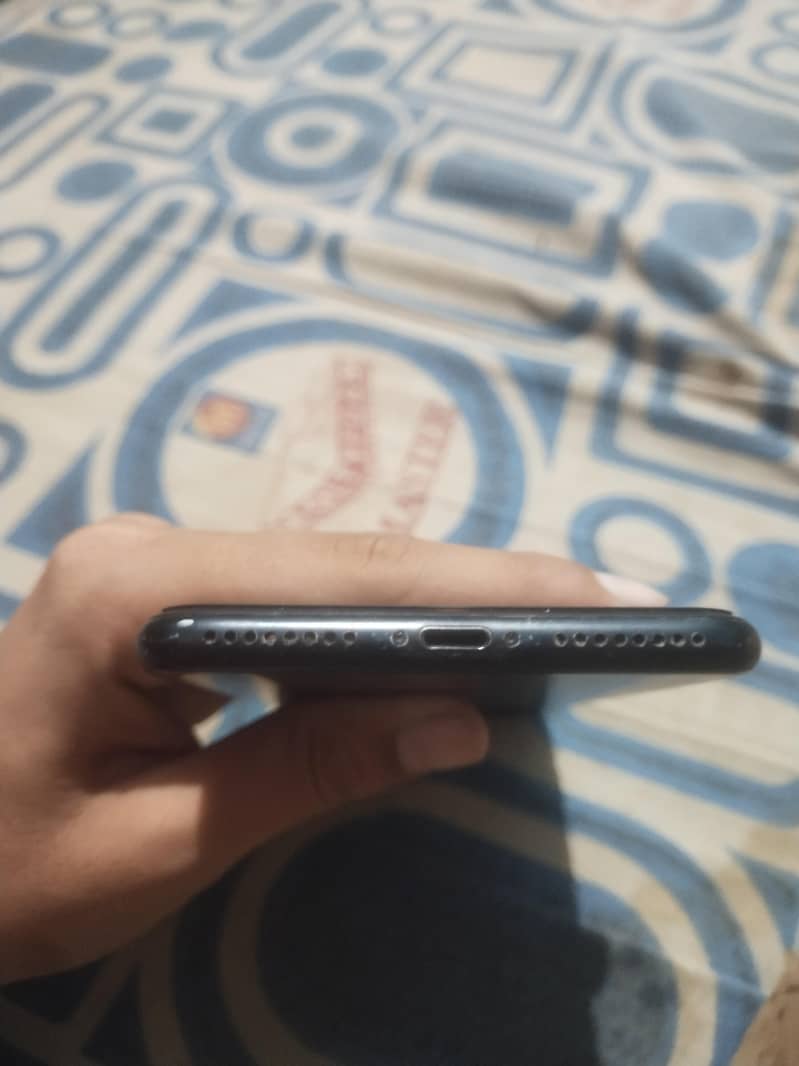Apple iPhone 7 Plus 7