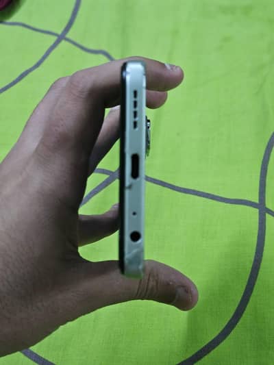 Infinix hot 60i 6 /128