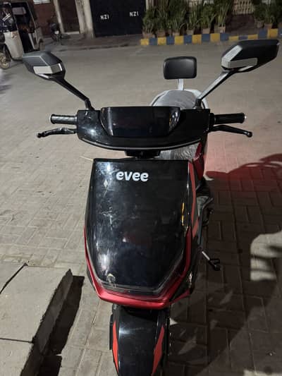 Evee GEN-Z just 185 kilometers used brand new condition