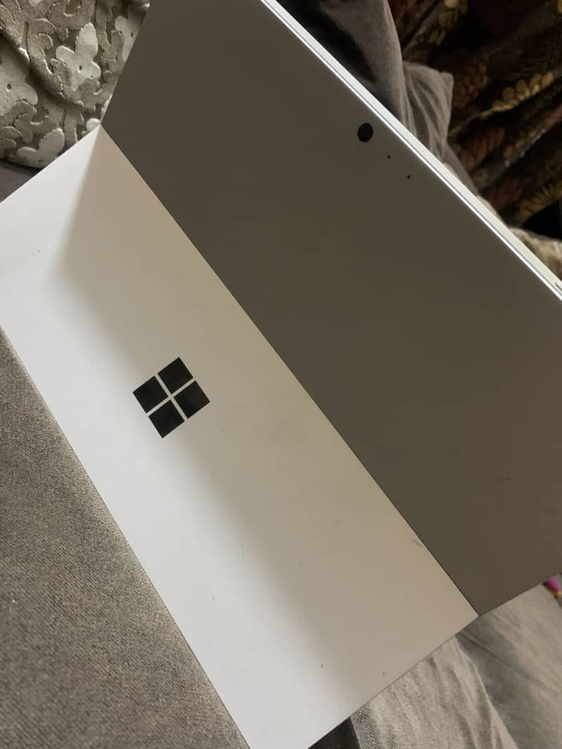 Surface  5 pro 1