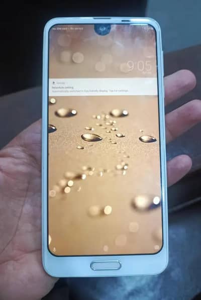 Sharp Aquos R2