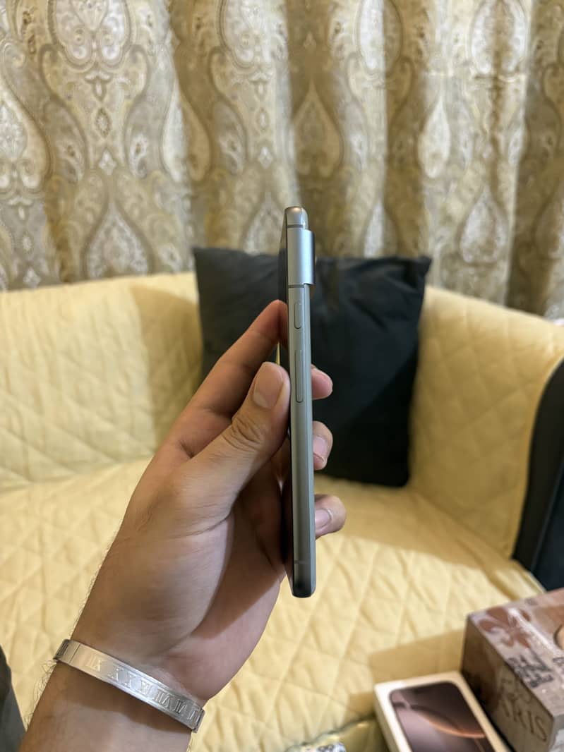 Google Pixel 8 1
