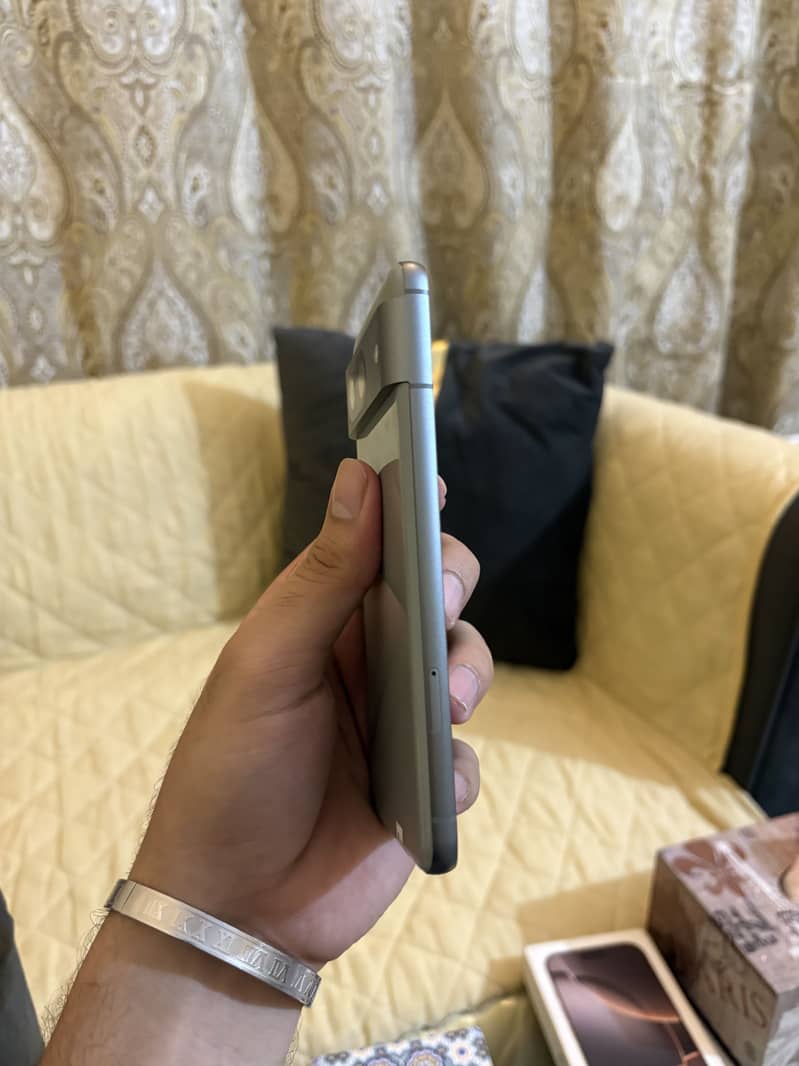 Google Pixel 8 3