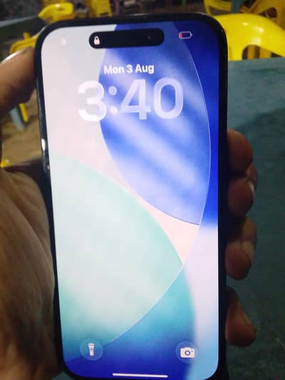 Apple iPhone 16