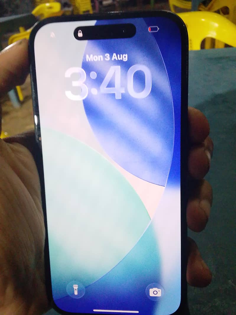 Apple iPhone 16 0