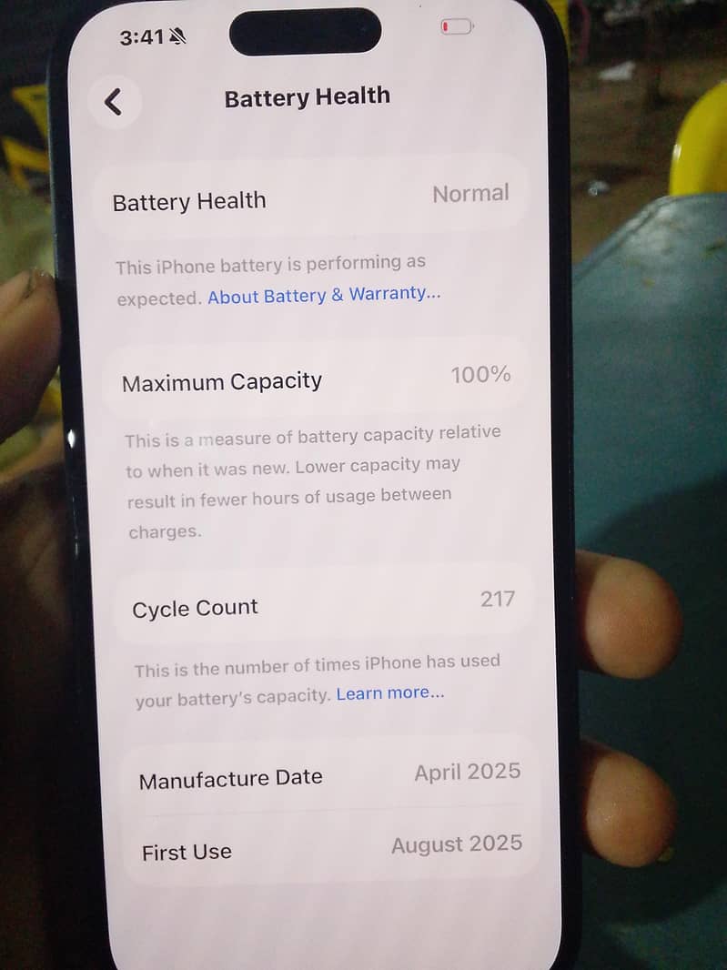 Apple iPhone 16 2