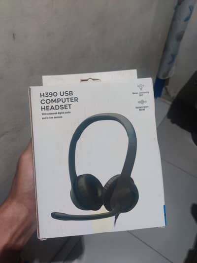 HEADPHONES H390