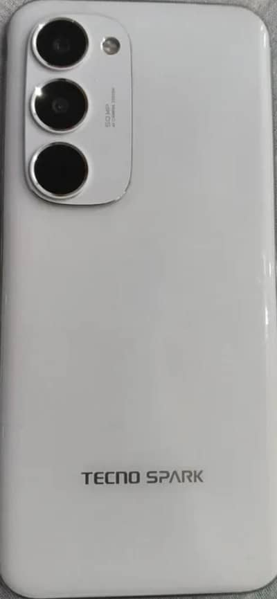 Tecno spark 40 pro plus
