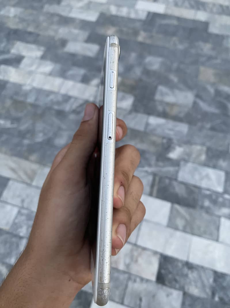 Apple iPhone 7 Plus 4