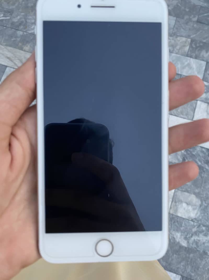 Apple iPhone 7 Plus 5