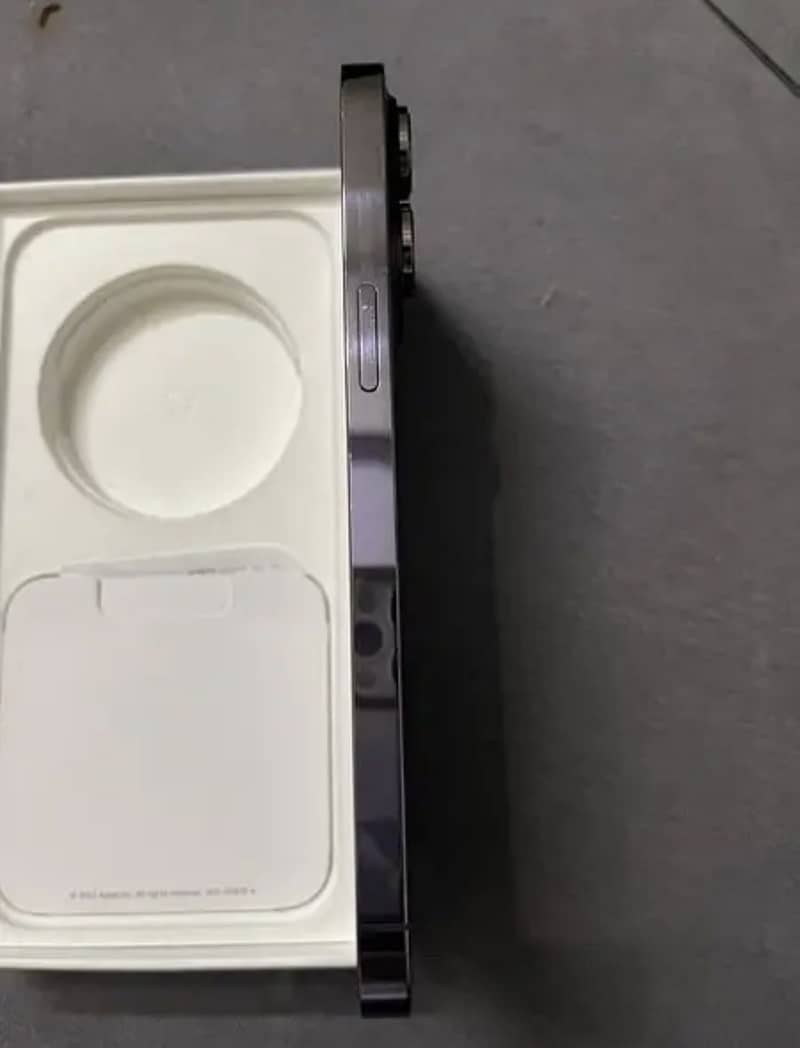 Iphone 14 pro max 2