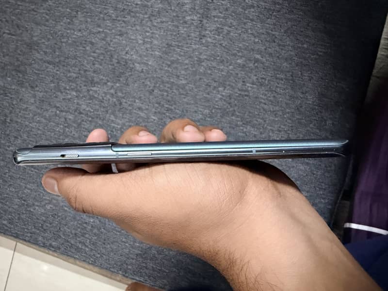 One Plus 10 Pro 5