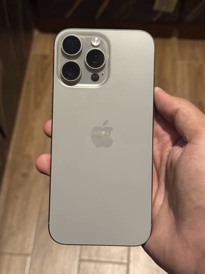 Apple iPhone 16 Pro Max
