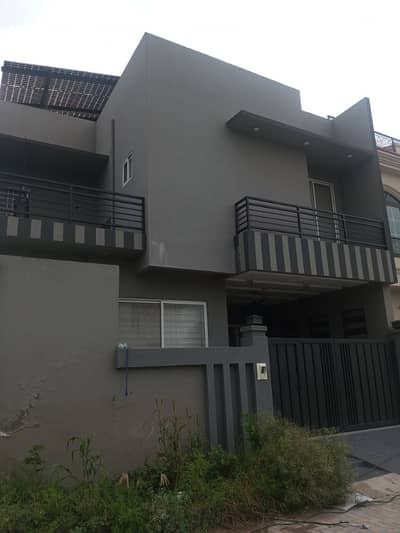 Beautiful double store house available for rent in diamond city phease 2 E block