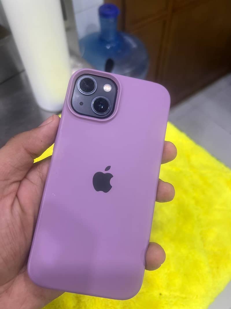 Apple iPhone 13 0