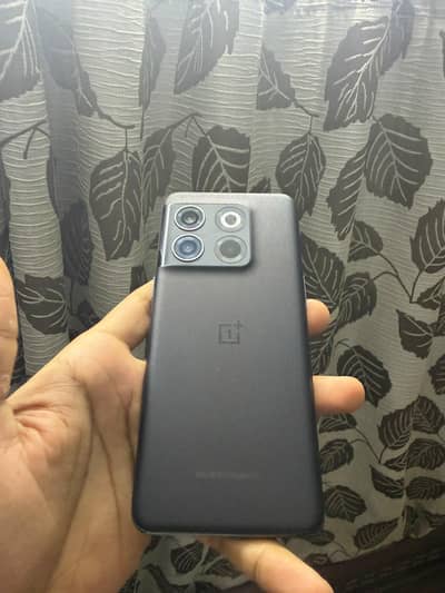 One Plus 10T