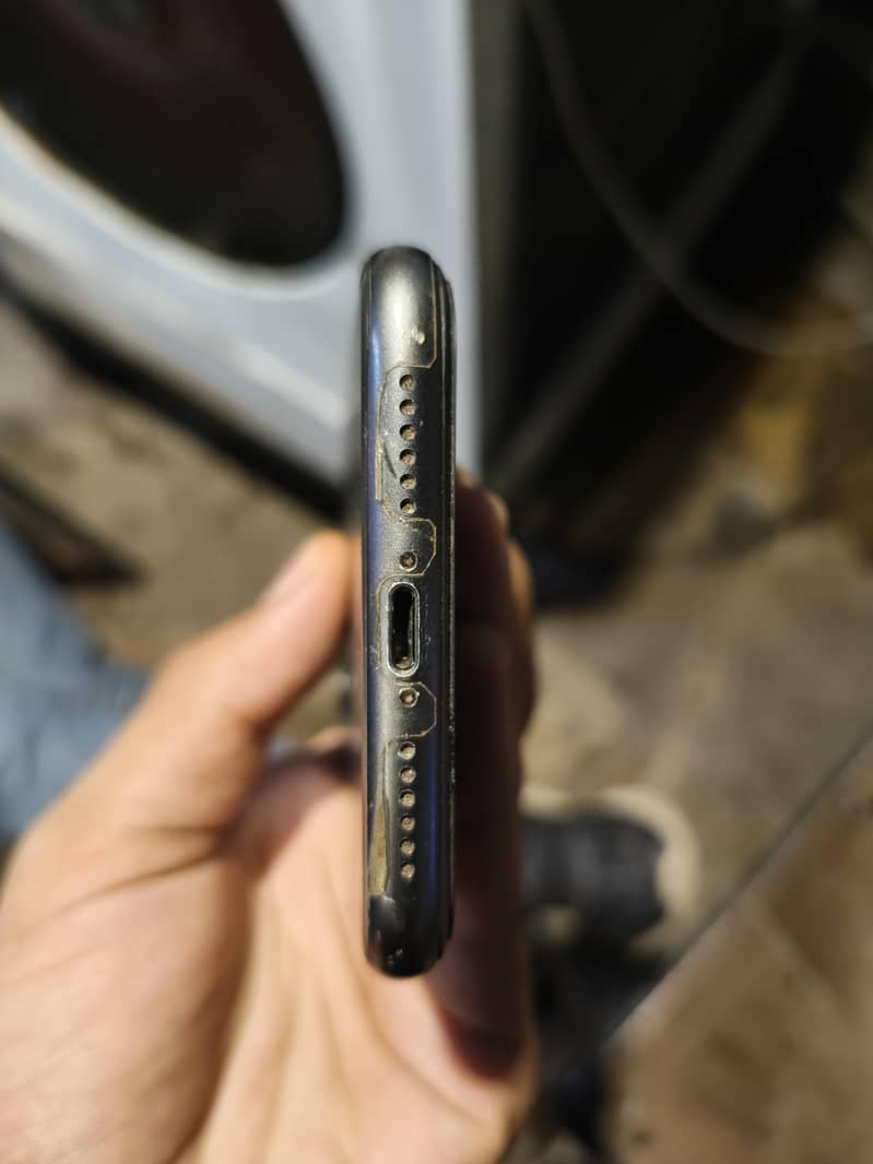 Apple iPhone 11 1