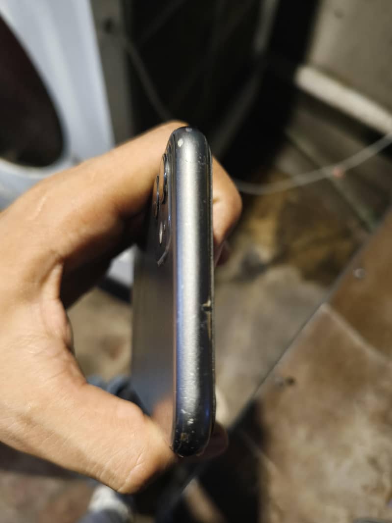 Apple iPhone 11 2