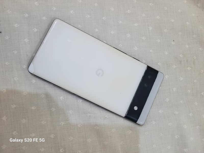Google Pixel 6a 1