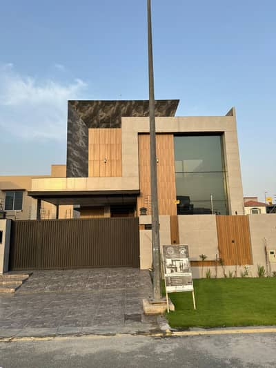 10 Marla Designer Villa For Sale | DHA Phase 7, Block Y, Lahore