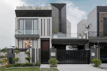 SYED BROTHERS PROUDLY OFFERS: 10-Marla Elegant And Fully Maintained Bungalow Is Available In The Best Block Of DHA Lahore.
