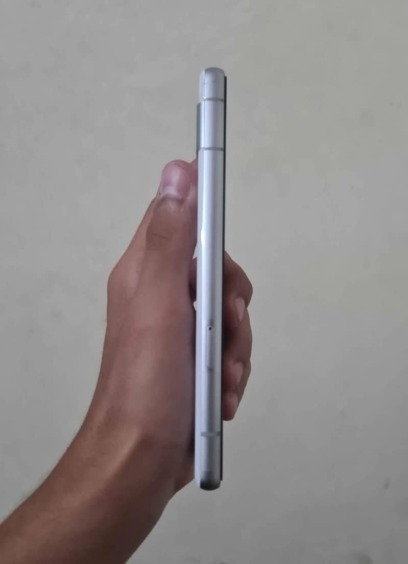 Google Pixel 7a 5