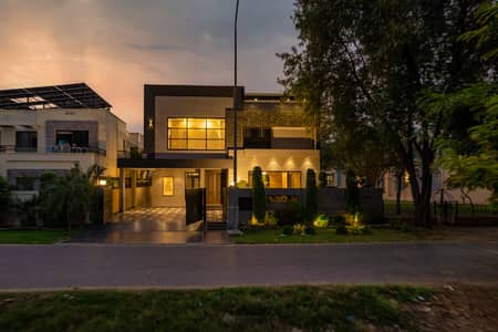 SYED BROTHERS PROUDLY OFFERS 1-Kanal Elegant And Fully Maintained Bungalow Is Available In The Best Block Of DHA Lahore