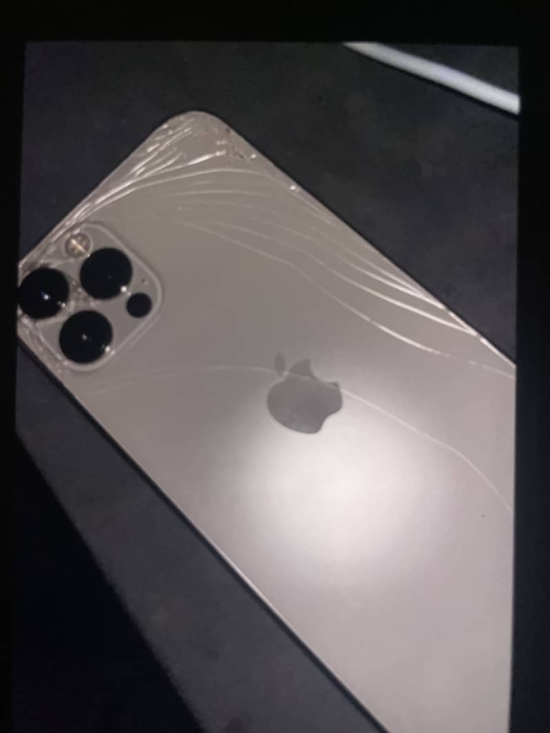 Apple iPhone 12 Pro 1