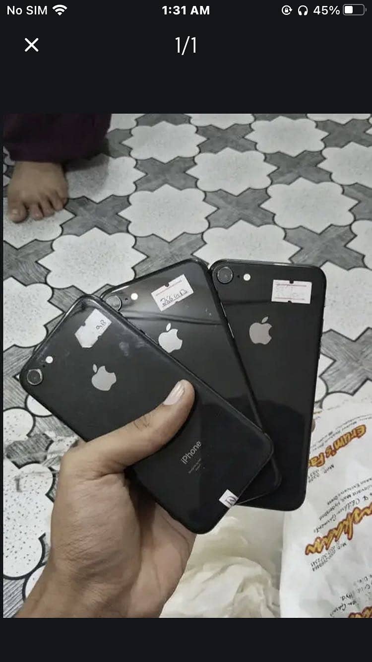 Apple iPhone 8 0