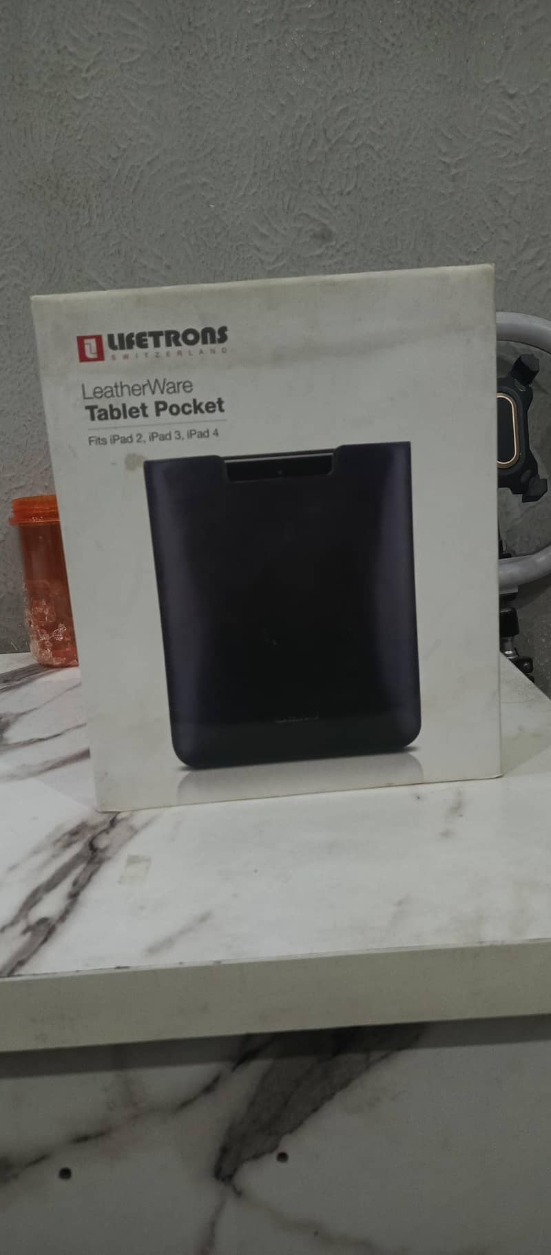 Tablet leather pocket 1