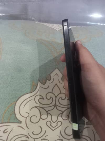 Sharp Aquos R7