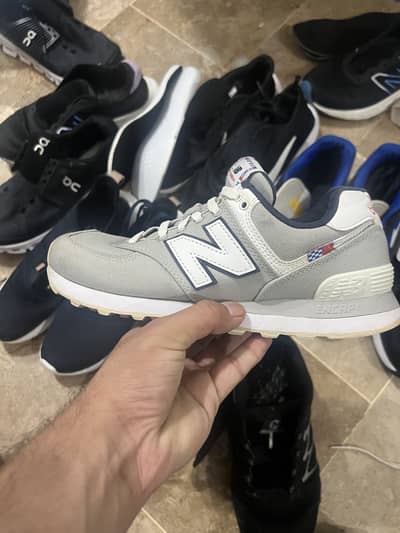 New balance sneaker secondhand