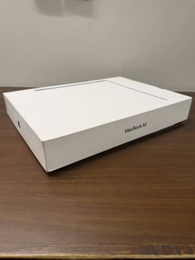 MacBook Air M4 – 15" | 16GB RAM | 256GB SSD